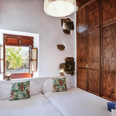 Hotelito Rural Flor De Timanfaya Country house