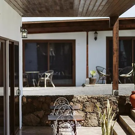 Hotelito Rural Flor De Timanfaya Landhuis Tinajo