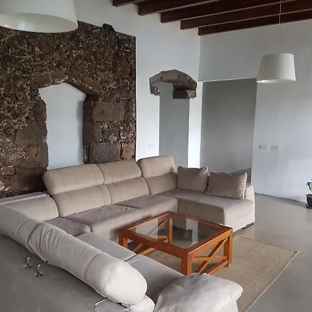 Hotelito Rural Flor De Timanfaya Country house Tinajo