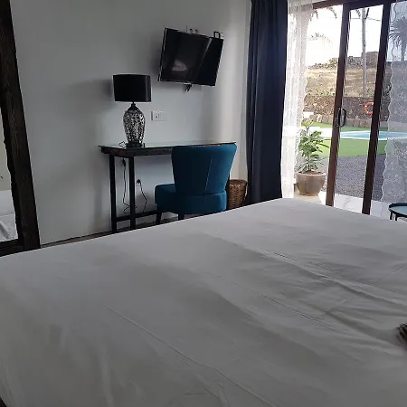 Hotelito Rural Flor De Timanfaya Country house Tinajo